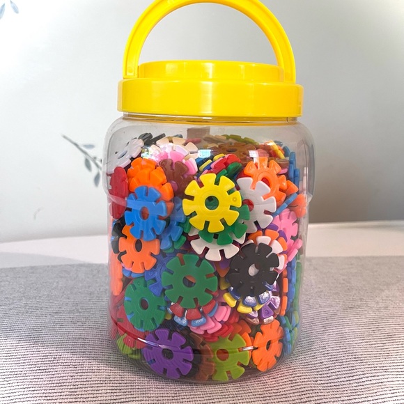 Brain Flakes 500 Piece Interlocking Plastic Disc Set stem toy - Picture 3 of 4